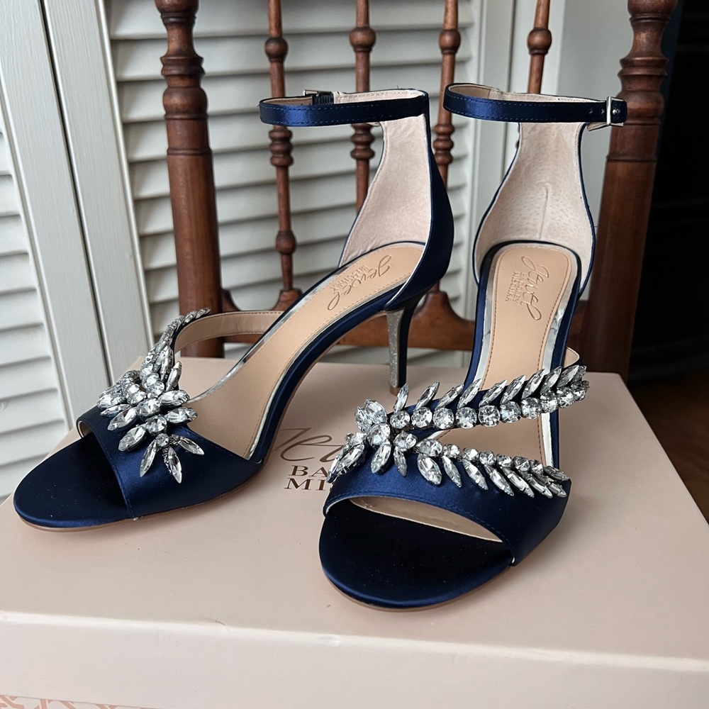Jewel Badgley Mischka Navy blue satin heels